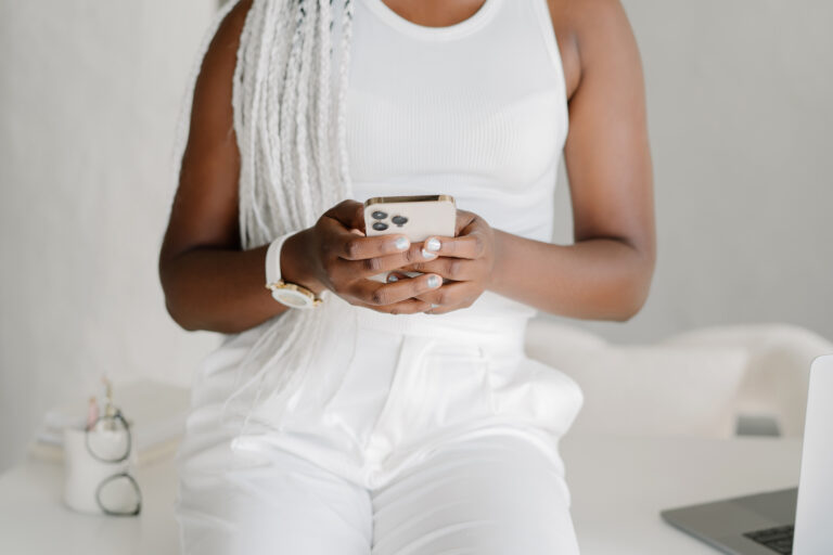 How to Find “Hidden Pockets” of Time in Your 9-5 Schedule