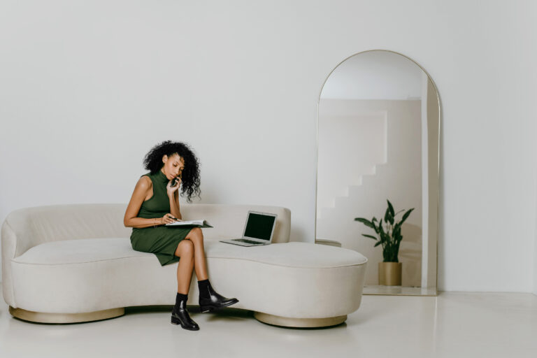 The Weekly Reset Routine That Actually Prepares Working Women