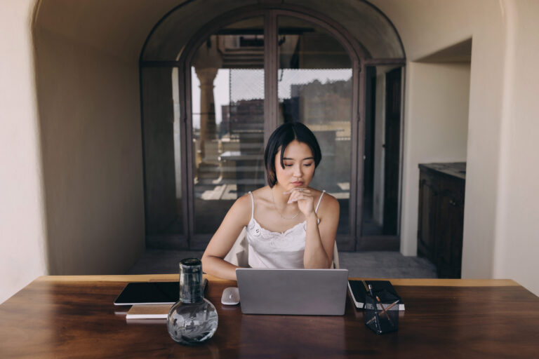 How I Started Making Money After Work With a Simple Evening Routine